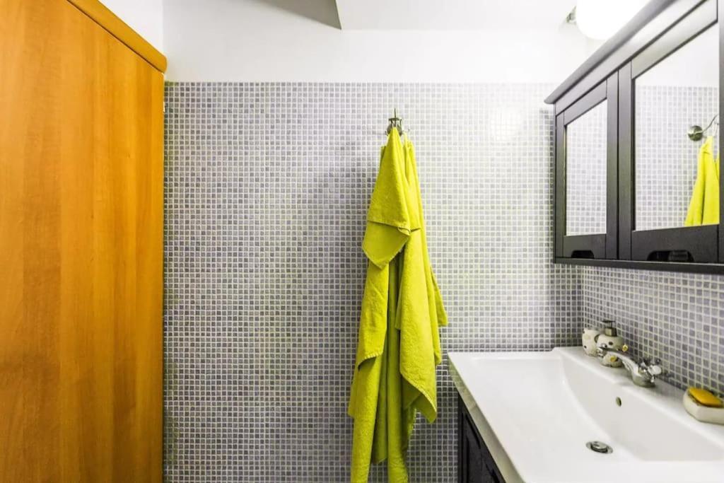 Апартаменты Plaka'S Flat-Near Syntagma Metro Station Афины Экстерьер фото